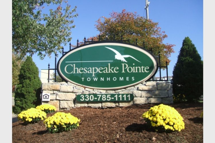 Chesapeake Pointe Townhomes Outdoor Sign